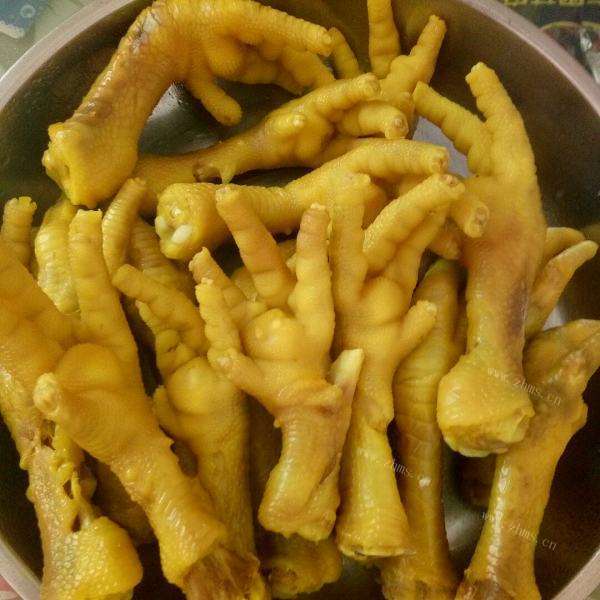 美味盐焗鸡爪