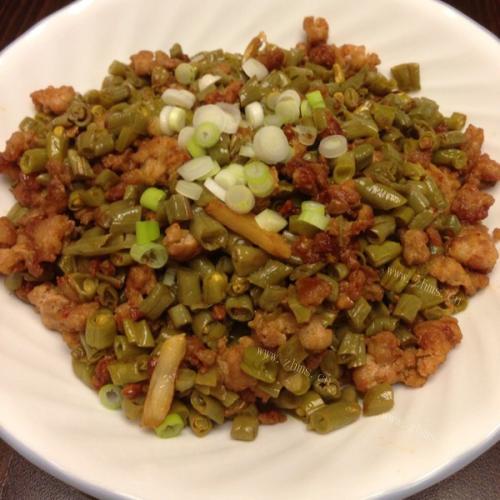 下饭的酸豆角炒肉末