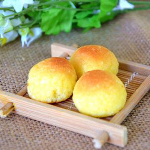 口感饱满的椰丝球