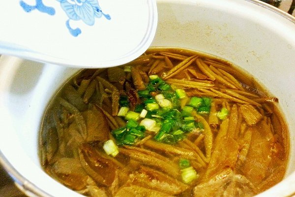 杭州味道西湖莼菜浓汤