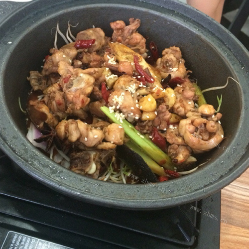 浓香滑嫩的鸡公煲