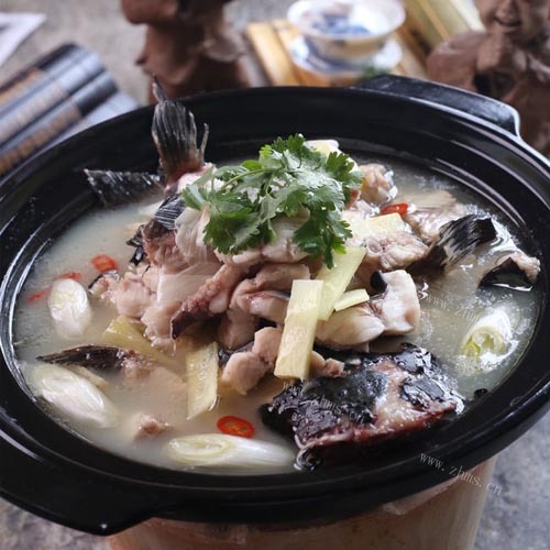营养安康鱼炖豆腐