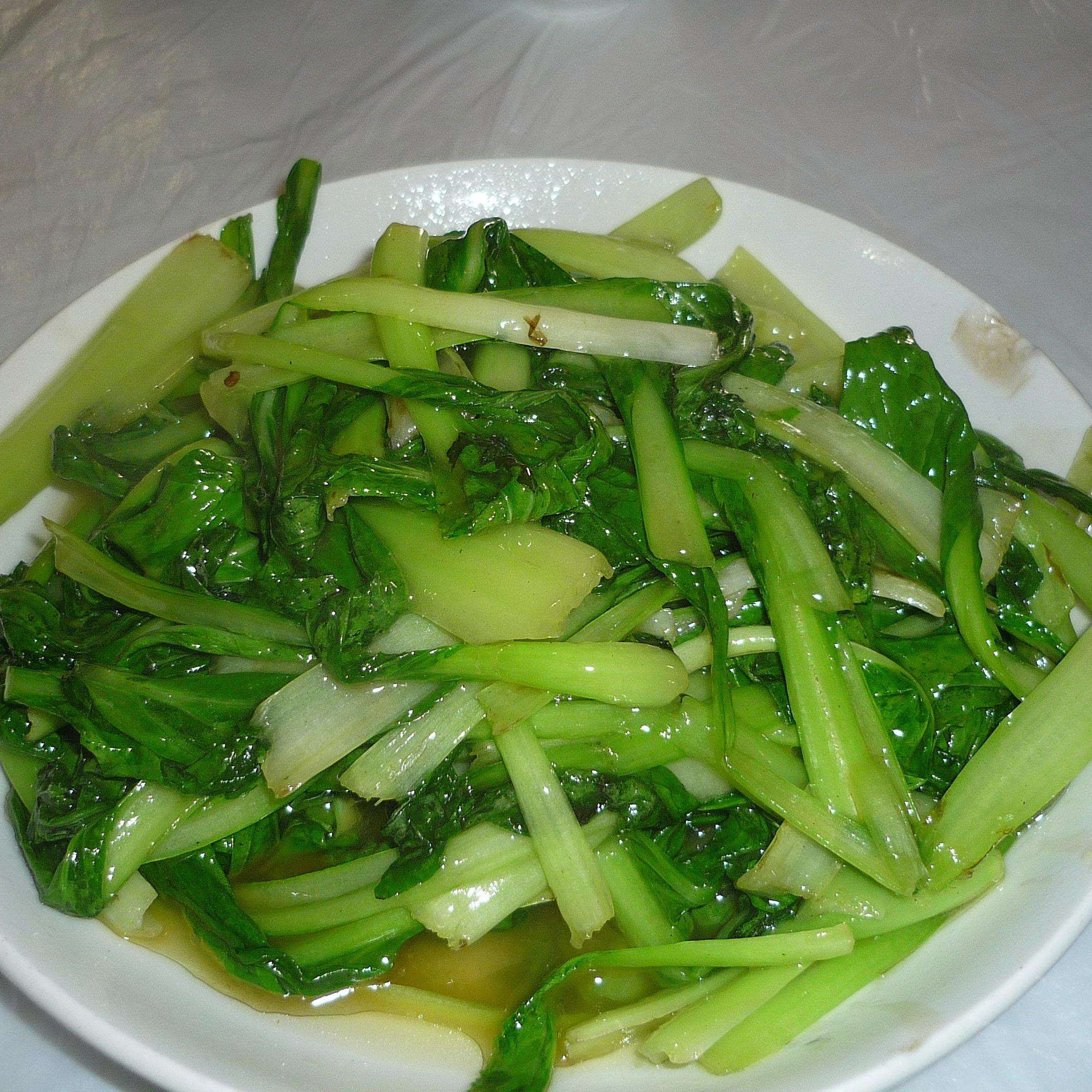 百吃不厌的素炒小白菜