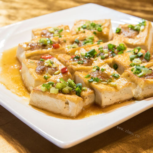 特色糯米酿豆腐 