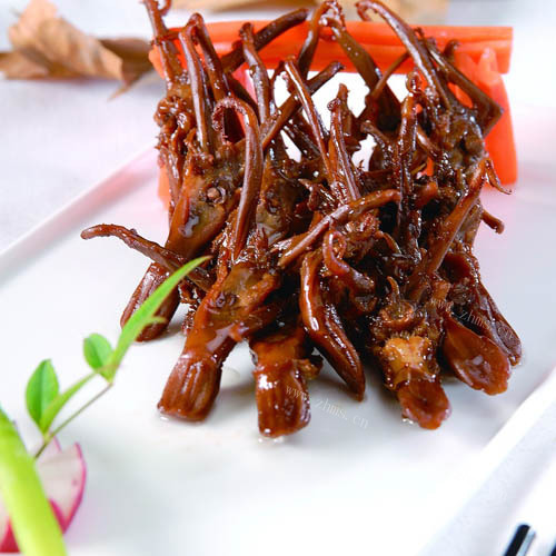 好吃的酱香鸭舌