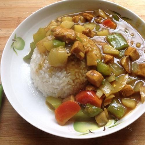 十分诱人的咖喱鸡饭