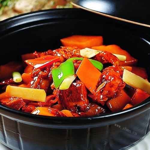 自制土豆炖排骨