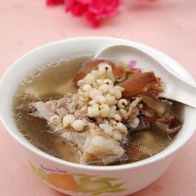 营养的乳鸽绿豆汤 