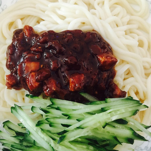 自制老北京炸酱面