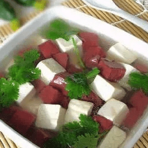 好吃的猪血煮豆腐