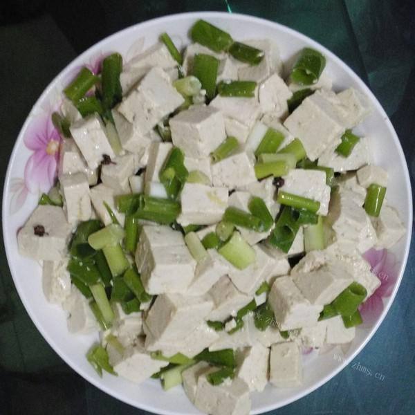 「自创」小葱拌豆腐