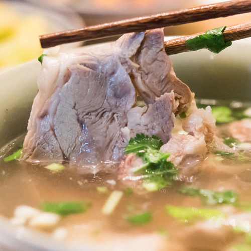 营养当归羊肉汤