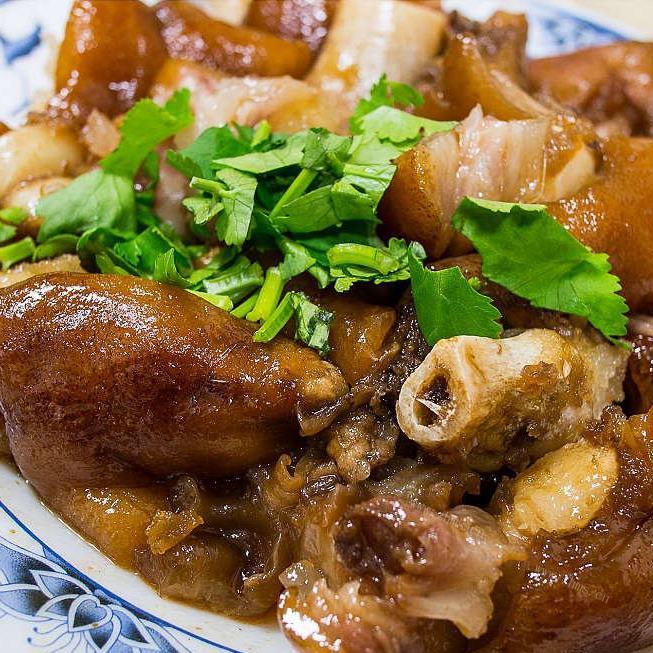 香喷喷的焢肉饭