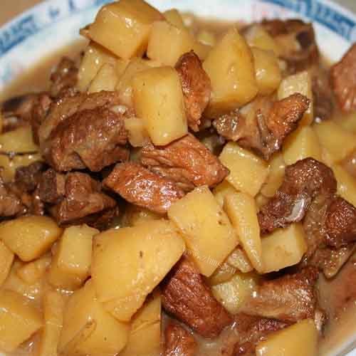 味道不错的土豆炖肉的做法
