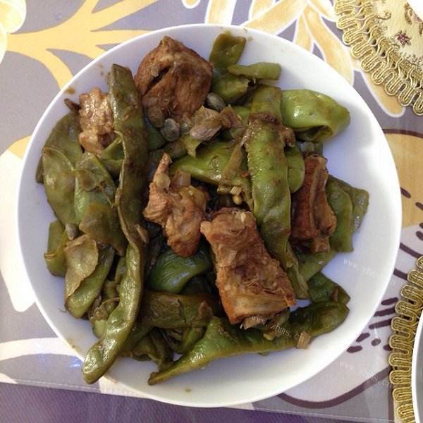 简单易做的排骨炖豆角