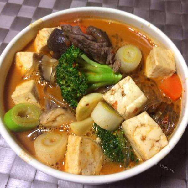 自制版骨汤麻辣烫
