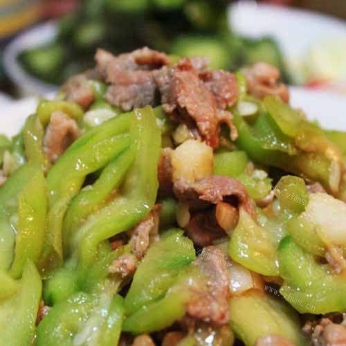 外婆教我做的丝瓜炒肉