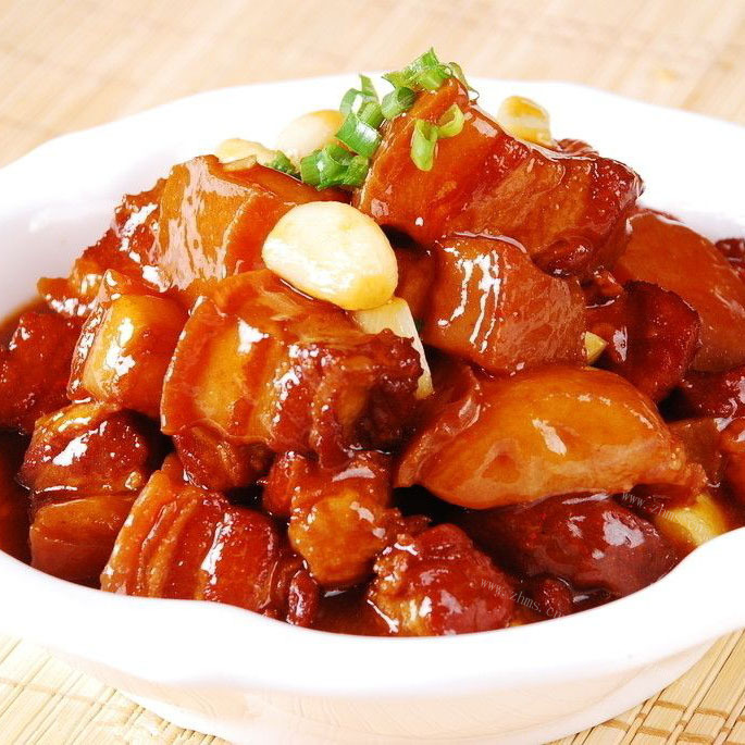 营养的鹌鹑蛋红烧肉 