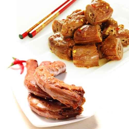 咸香的麻辣鸭脖子