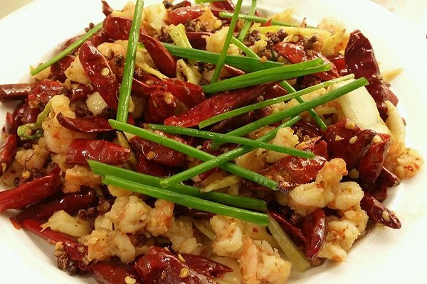 美味的川味麻辣虾球