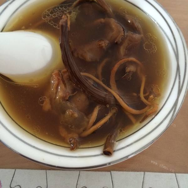 营养的银杏炖鸡