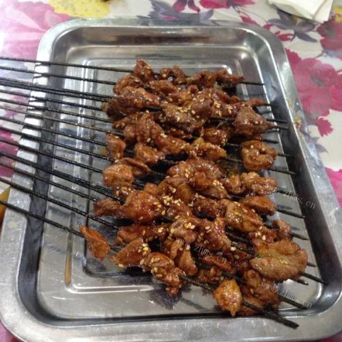 秘制羊肉串的烤法