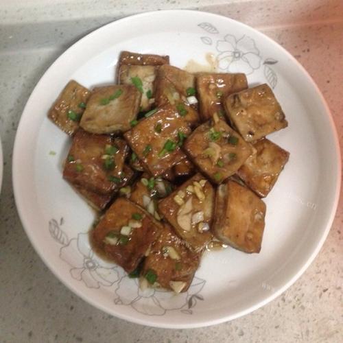 五味俱全的炸臭豆腐