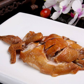 美味的东江盐焗鸡