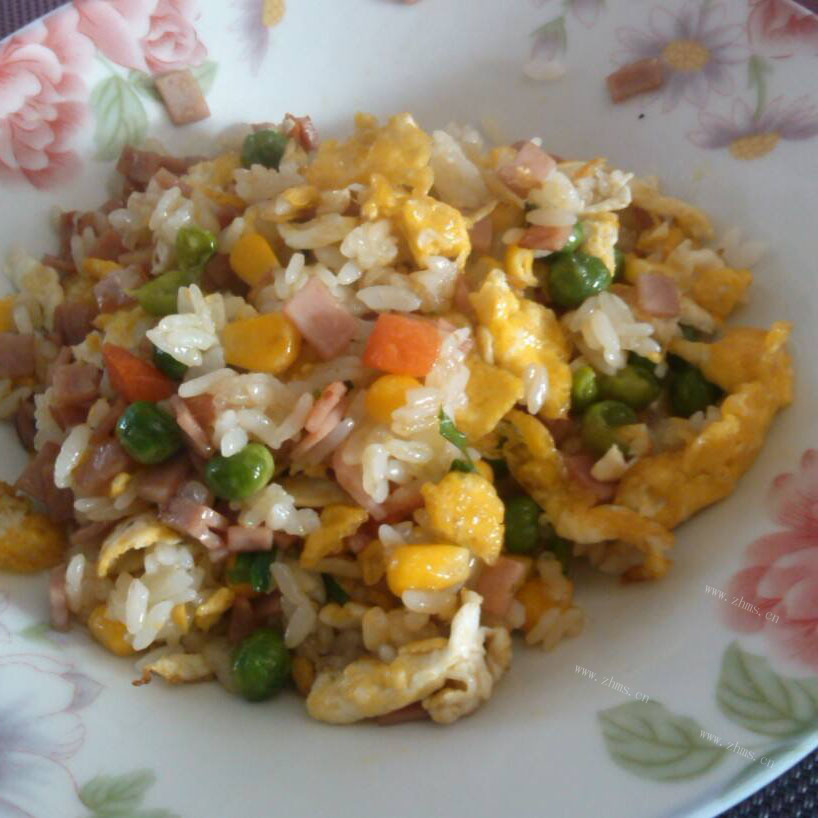 营养丰富的什锦蛋炒饭
