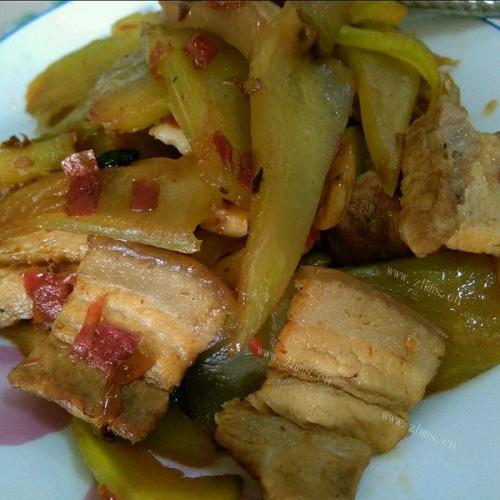 好吃的五花肉辣酥莴笋