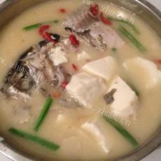 春节菜谱之鱼头豆腐汤
