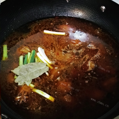 土豆烧排骨做法图解8)