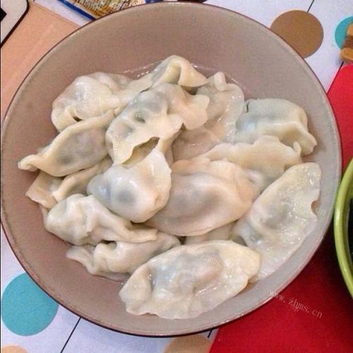 立秋了-做顿猪肉芹菜水饺