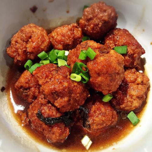 美味的红烧狮子头