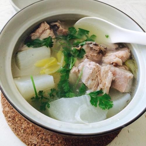 清炖羊肉萝卜汤的做法