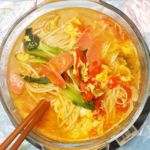 西红柿菠菜面