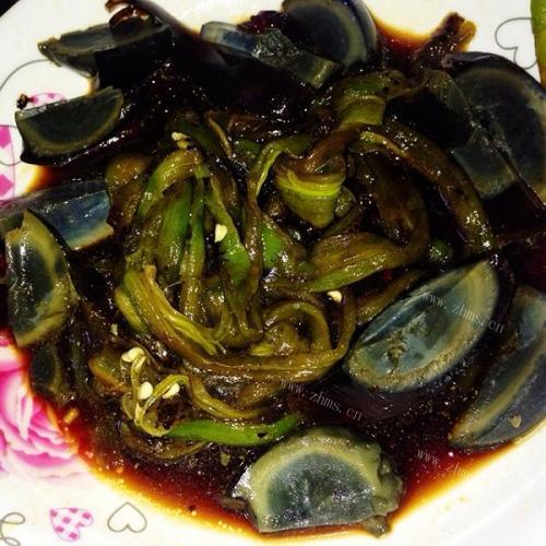 烧椒皮蛋