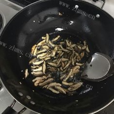 好吃的四角粽做法图解3)
