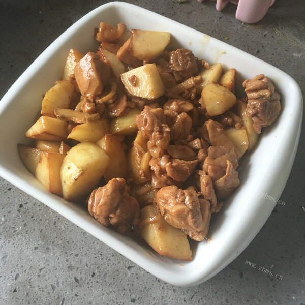 家常菜土豆烧鸡