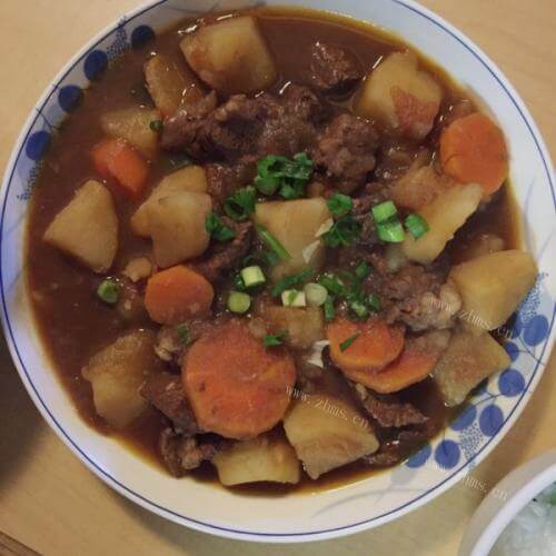 红酒炖牛肉