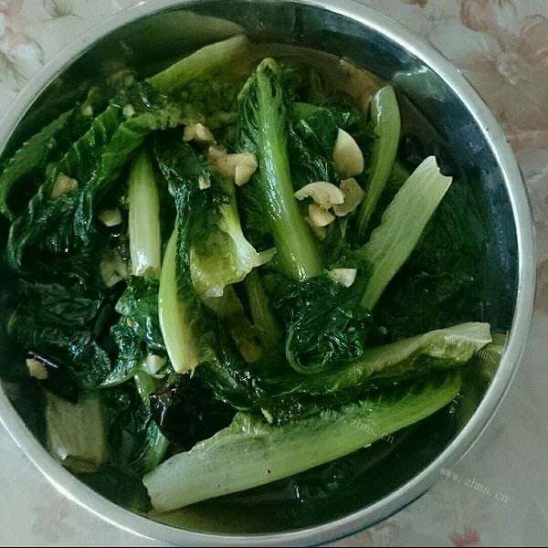 家常菜蒜香莴笋叶