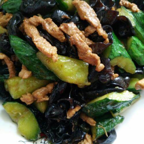 家常的黄瓜炒肉