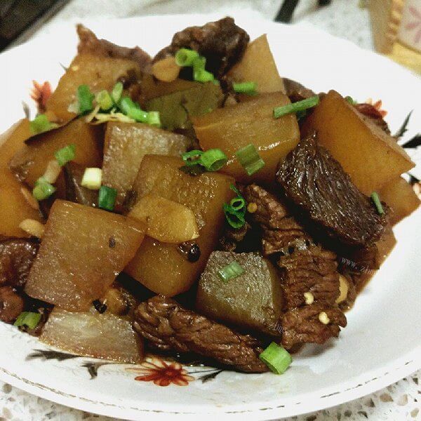 家常菜咖喱牛腩