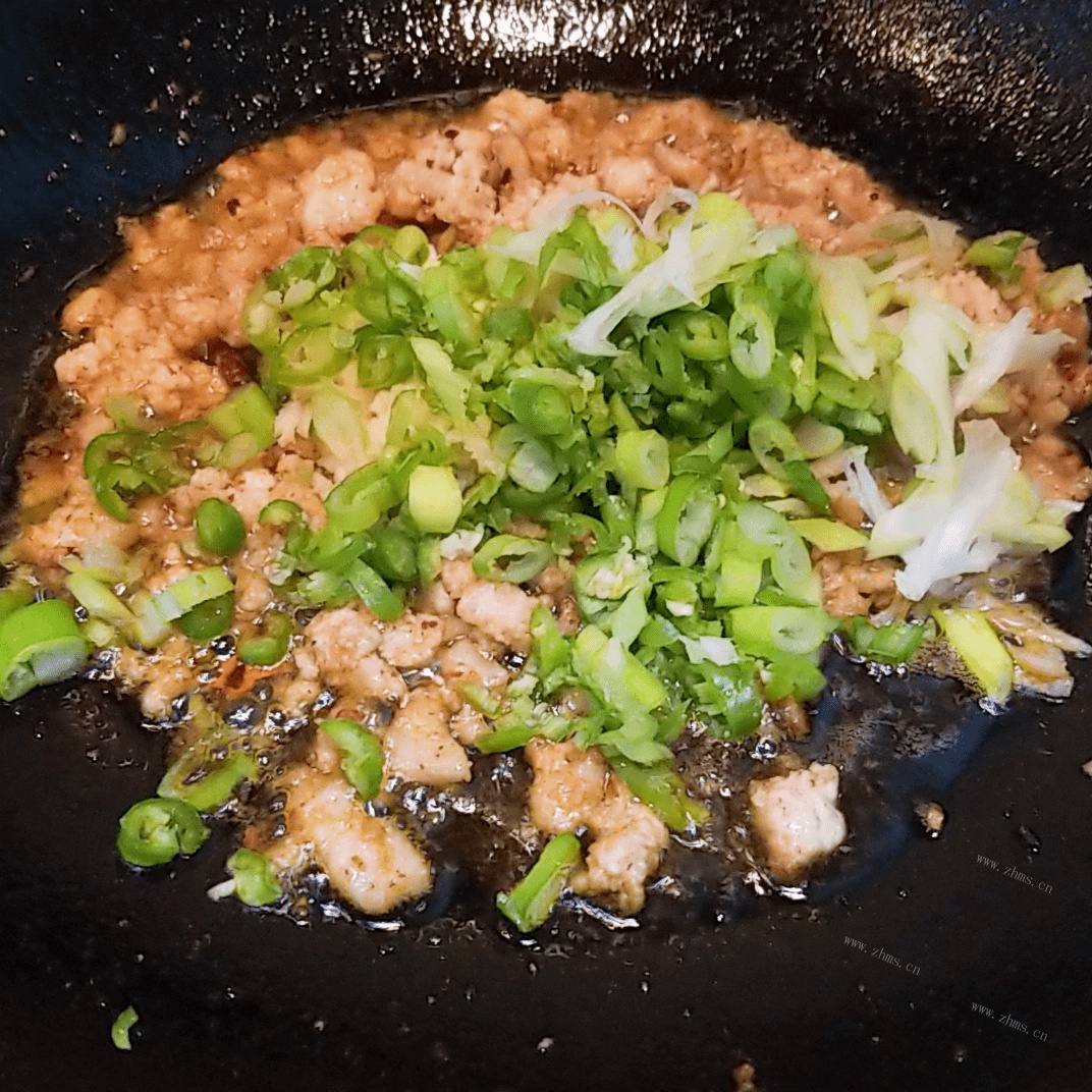 肉末豌豆做法图解7)