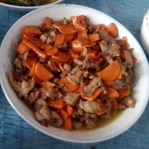 好吃的胡萝卜炒肉片