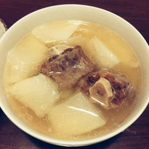 白萝卜牛尾汤