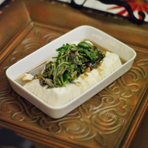 美丽厨娘-香椿拌豆腐