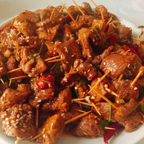 烧烤味十足的牙签牛肉