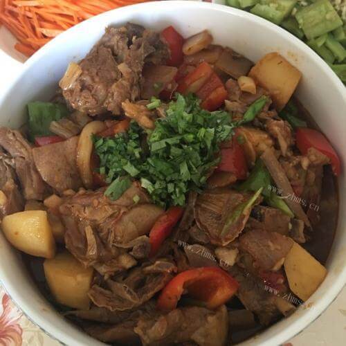 美味的黄焖羊肉