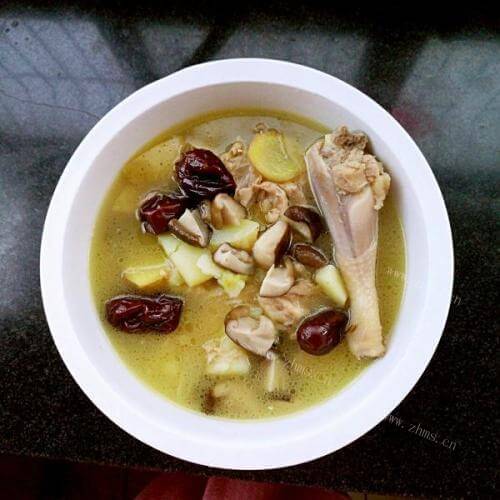 家常的香菇鸡汤